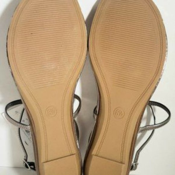 Shoes - Picture 3 of 5